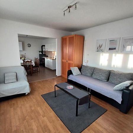 Apartmani Nada 塞尼 外观 照片
